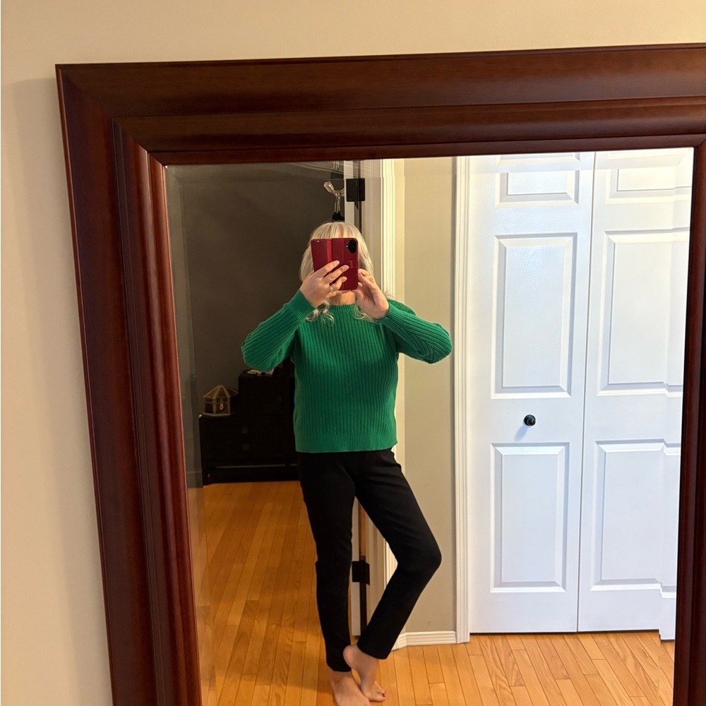 Tea n Rose Green Knit Top